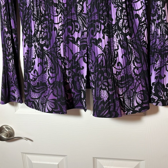 APT 9 pleated long bell sleeve button up shirt purple and black lace pattern 2X - Picture 9 of 13